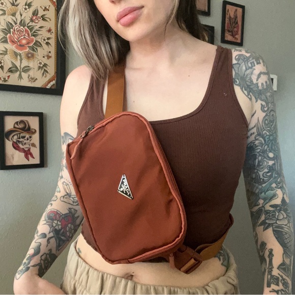 Belt Bag - Picture 4 of 5